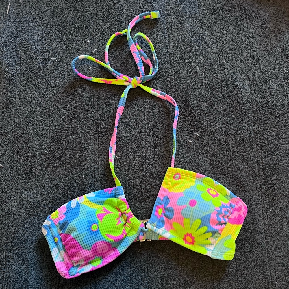 Target bikini top size xs $8. Worn for photoshoot
